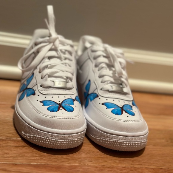 Nike Air Force 1s - Picture 3 of 5